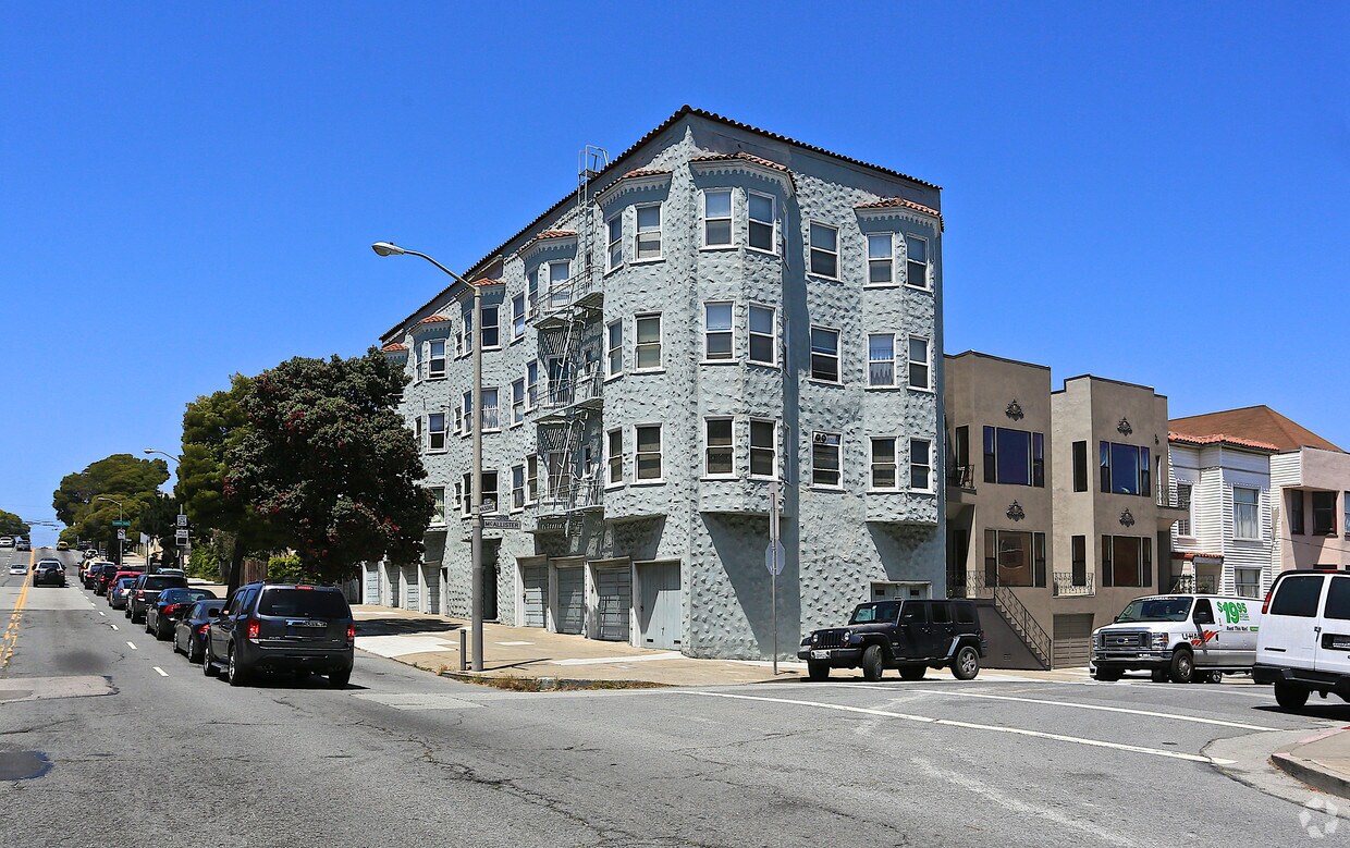 Foto del edificio - 450 Masonic Ave