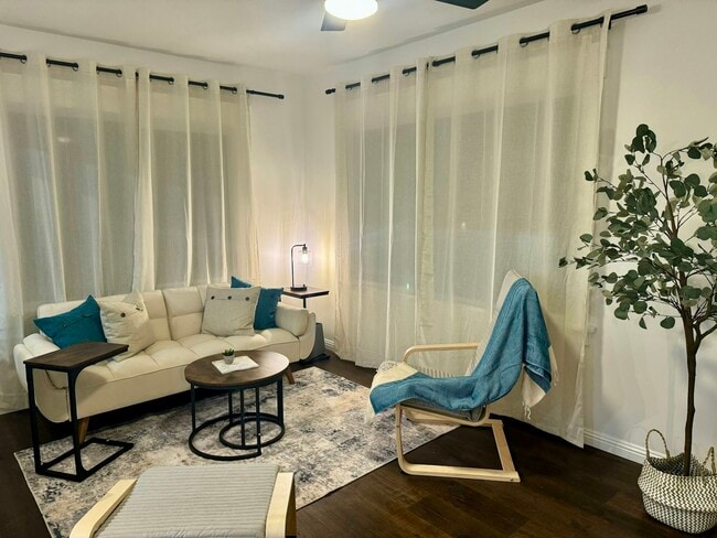 Photo - 17 Bonito Avenue, Unit 21 Apartment