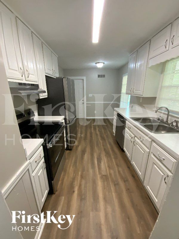 Building Photo - 1051 Tony Valley Dr SE