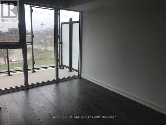 Photo du bâtiment - 1117 Cooke Blvd.