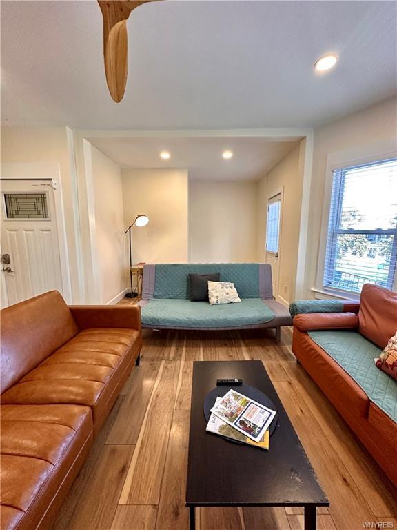 Building Photo - 408 Hoyt St