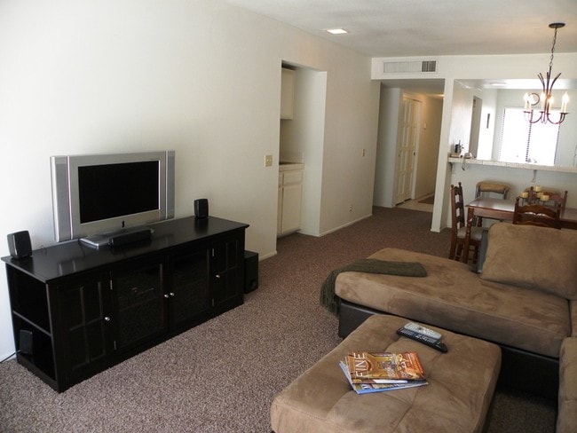 Building Photo - 69525 Huerta Ct