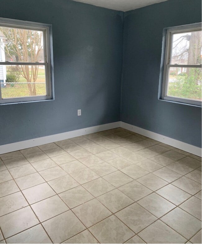 Foto del edificio - 302 W Wood St