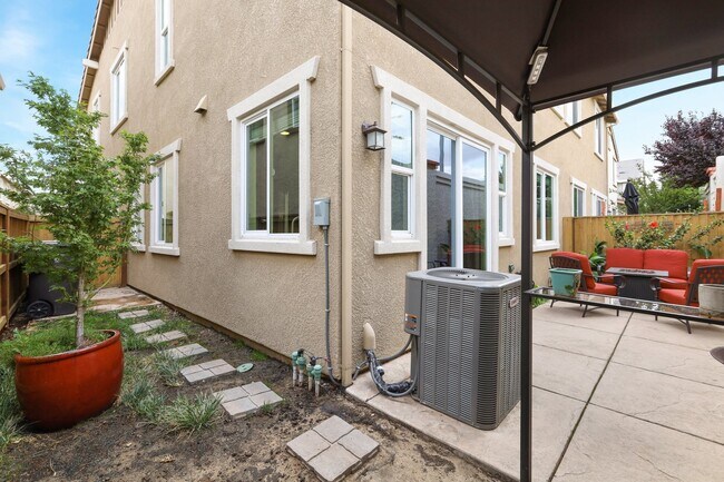 Foto del edificio - 1643 Union Ln