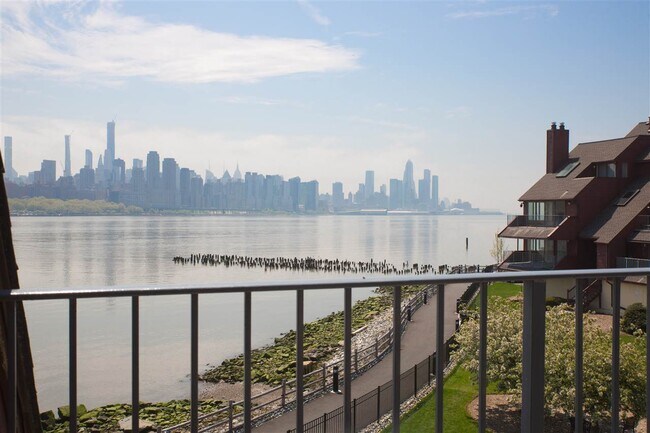 Foto del edificio - 4D Cove Ln
