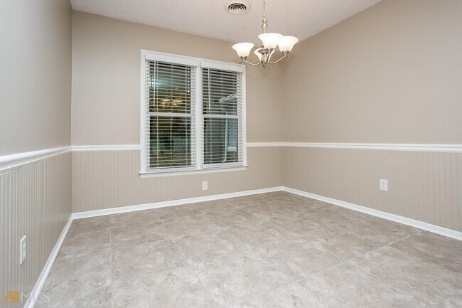 Building Photo - 2441 Red Fox Run NW
