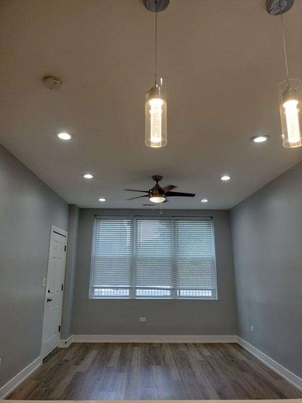 Foto del edificio - 3925 S Indiana Ave