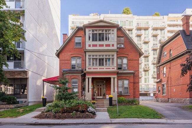 Building Photo - Elgin Street Apartments
