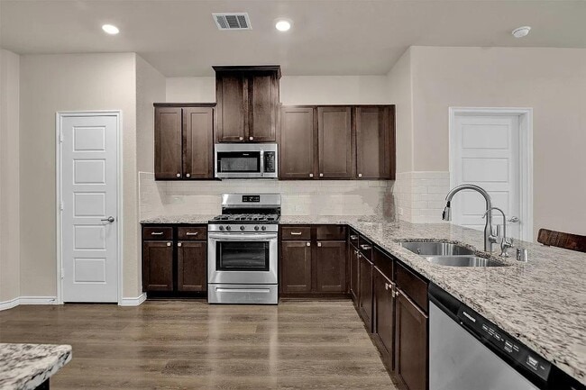 Building Photo - 6409 Crownmere Dr