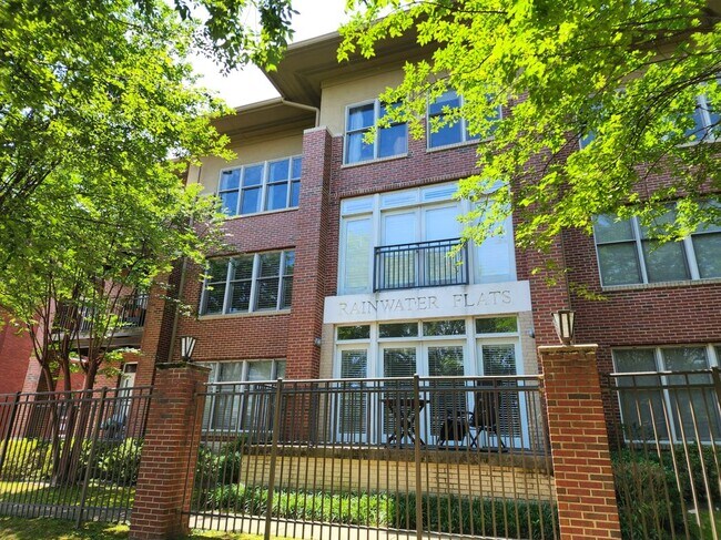 Foto del edificio - 515 E Capitol Ave