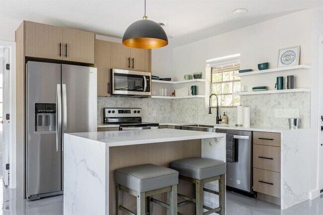 Foto del edificio - 2405 Trafalgar Dr