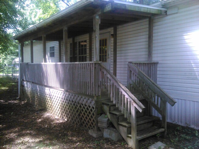 Building Photo - 182 Ashland Dr
