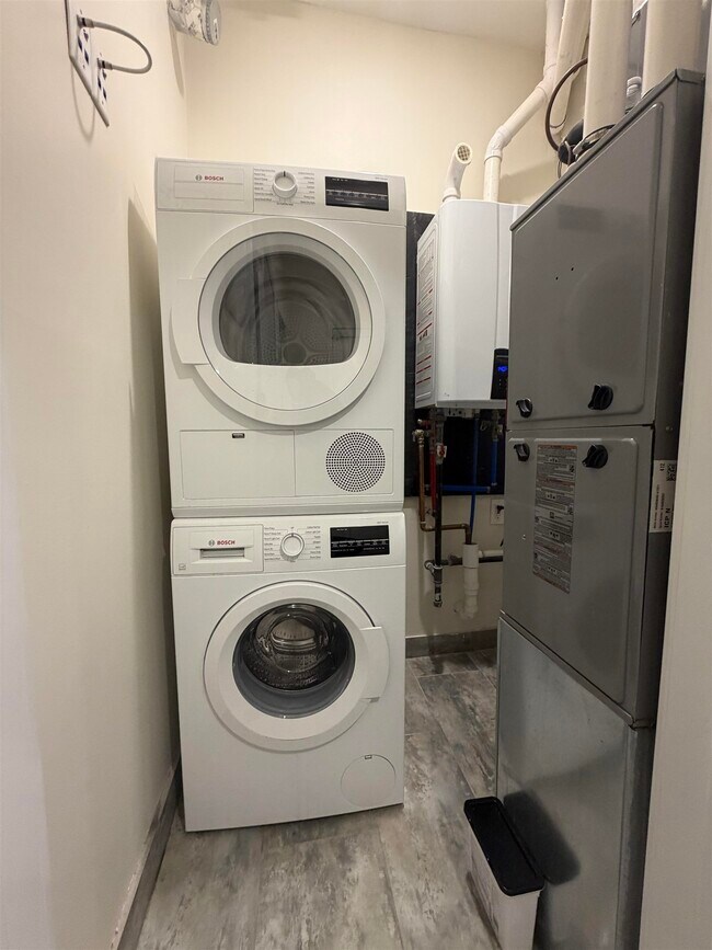 Foto del edificio - 84 Van Wagenen Ave