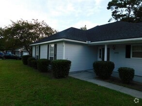 Building Photo - 4106 Clay Dr