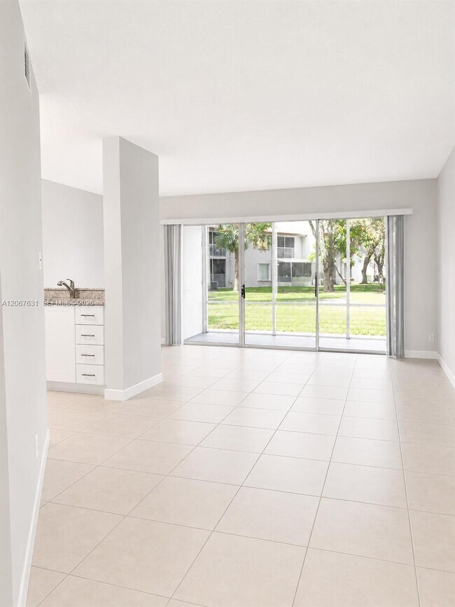 Foto del edificio - 9221 SW 138th Pl