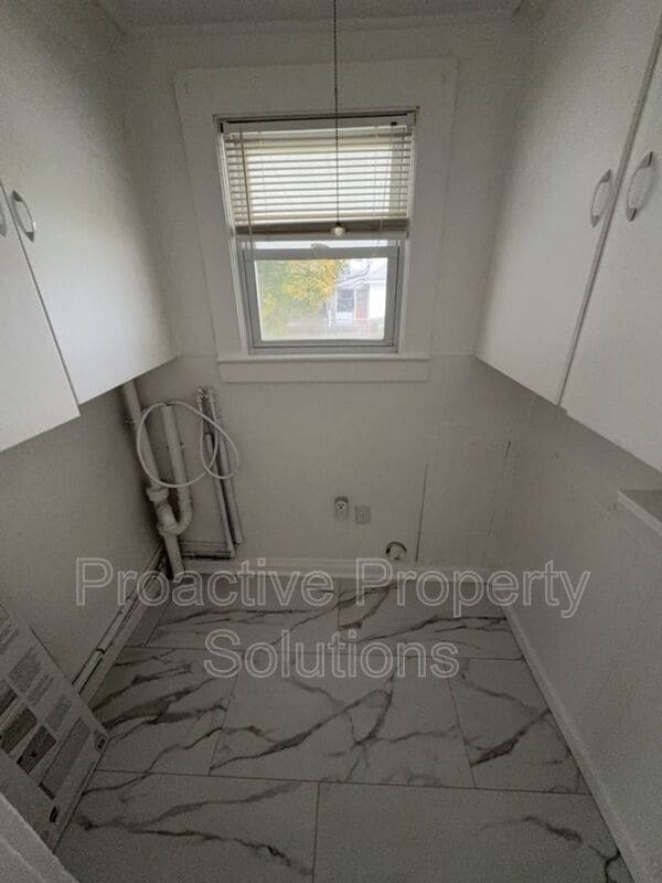 Foto del edificio - 718-720 Archbald St