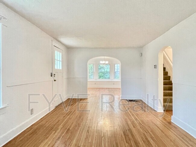 Foto del edificio - 833 Argle Ave