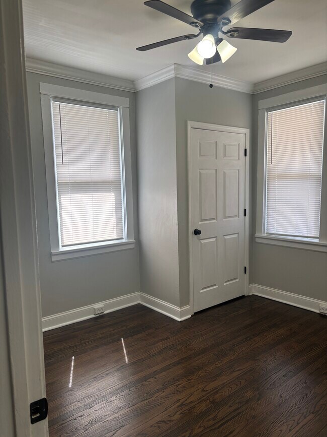 Foto del edificio - 353 Horn Ave