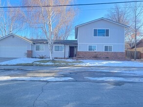 Building Photo - 2630 Trentham Way