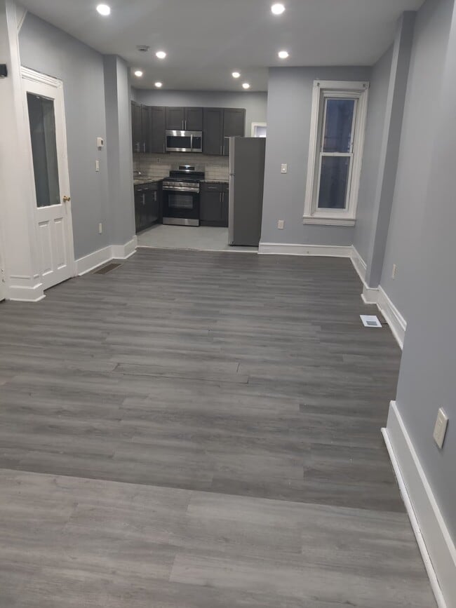 Photo - 135 N 51st St House