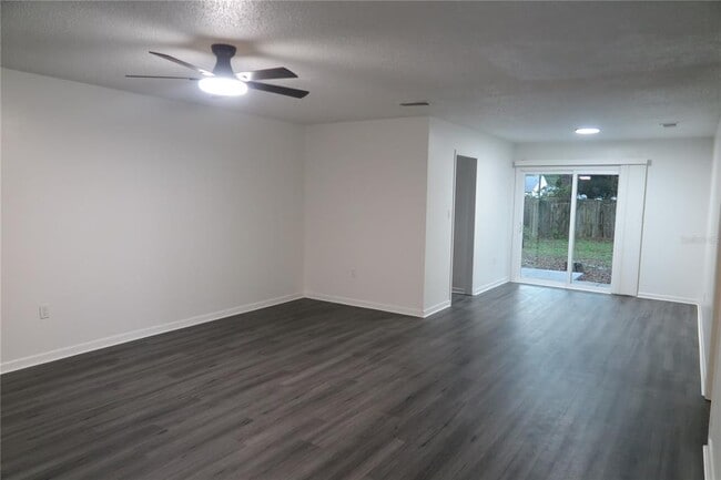 Foto del edificio - 509 NW 19th Ln