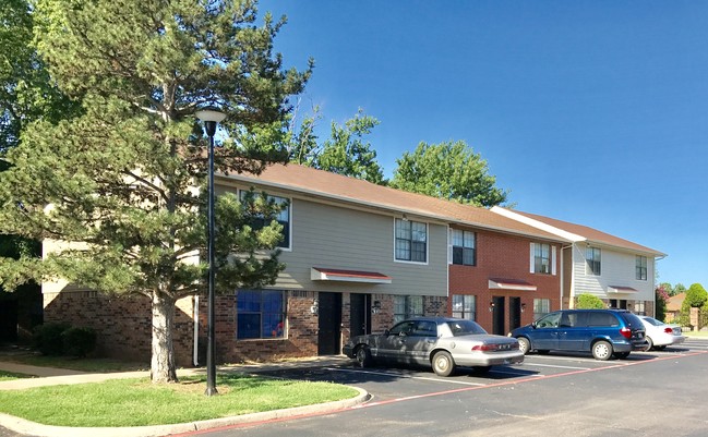 Hillcrest Apartments Apartments - Norman, OK | Apartments.com