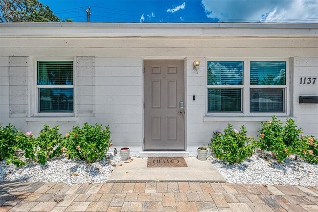 Building Photo - 1137 N Moonmist Ct