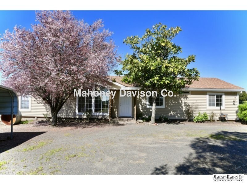 Primary Photo - 290 Ely Rd N
