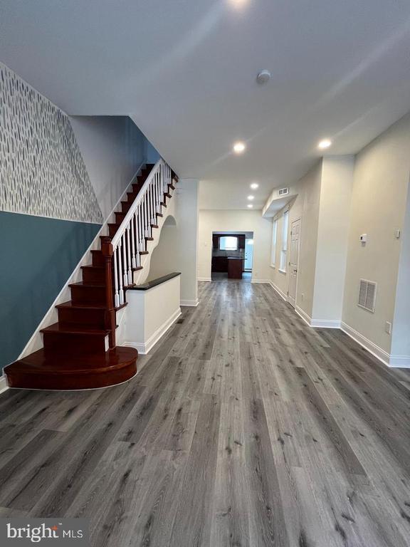 Foto del edificio - 2430 Carpenter St