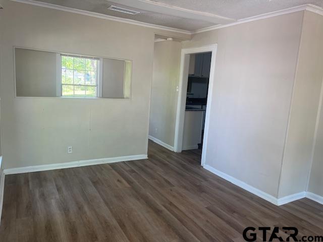 Foto del edificio - 2616 Oak Ln