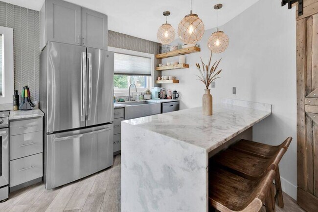 Building Photo - 316 Bream Ave