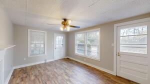Building Photo - 106 Jesse Dee St