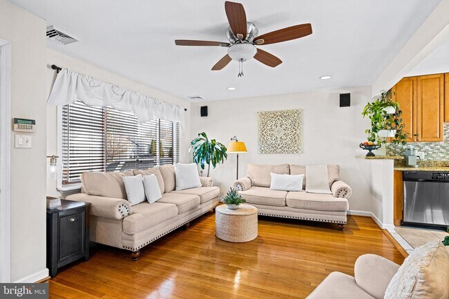 Foto del edificio - 18 Overbrook Ave
