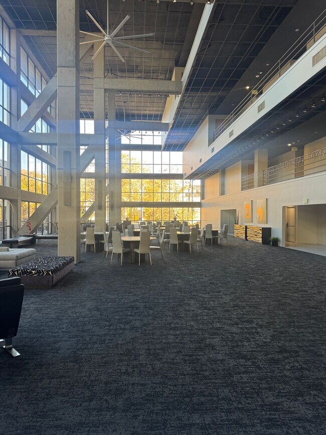 Foto del edificio - Beautiful Condo in Prime SLC location!