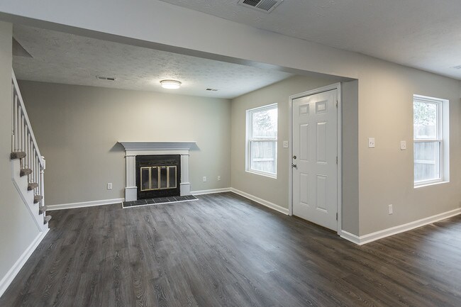 Foto del edificio - 365 Darby Creek Rd