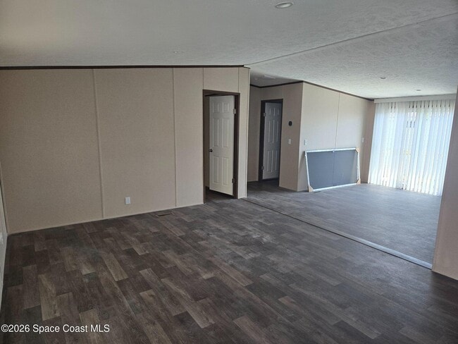 Building Photo - 419 Egret Cir