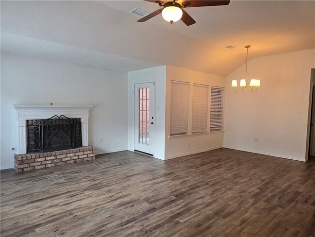 Building Photo - 5632 Bentley Ct