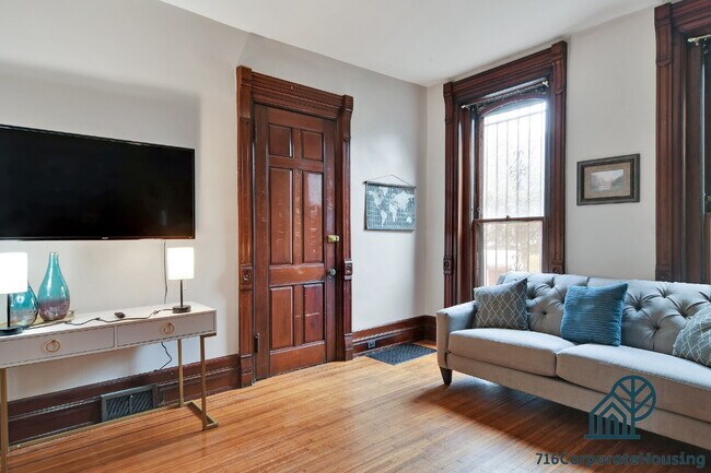 Building Photo - Furnished 2-Bedroom Lower Apartment on Prospect Ave