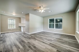 Building Photo - 8817 Emmott Rd