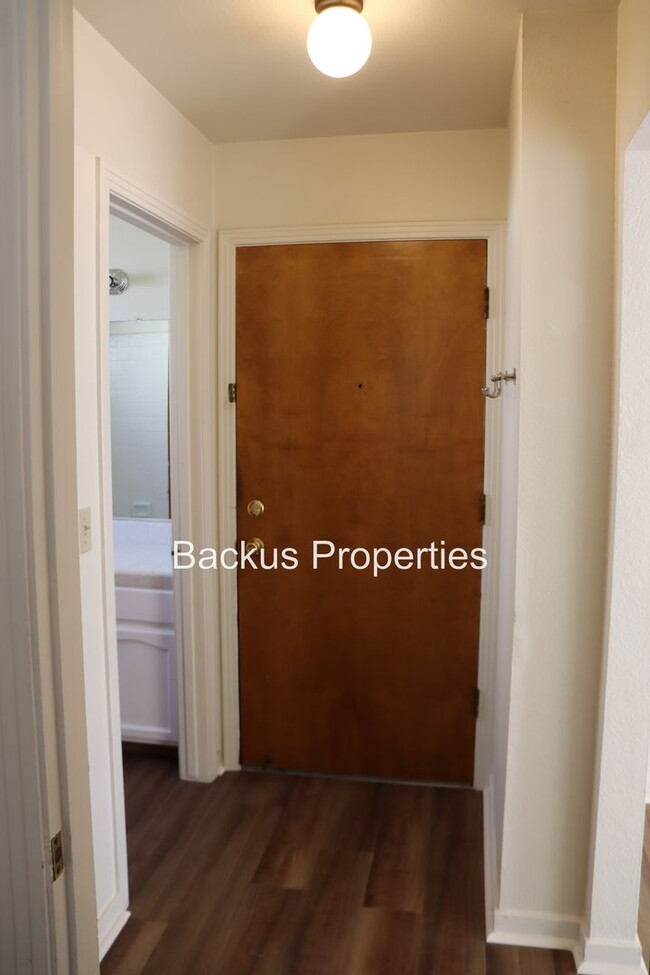 Foto del edificio - 272 Hawthorne St