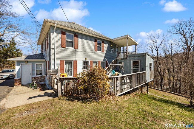 Building Photo - 62 Edgewood Rd