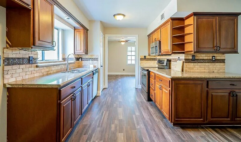 Building Photo - 1217 Gannon Dr