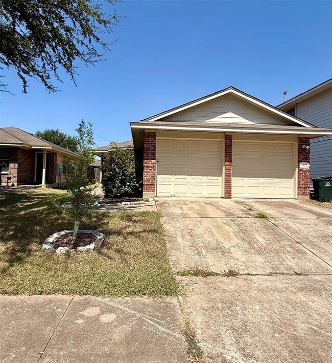 Building Photo - 3302 Etheredge Dr