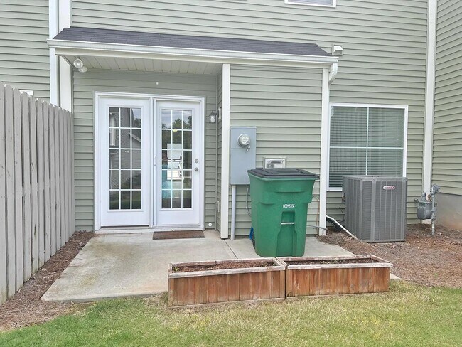 Photo - 803 Stonebriar St Townhome