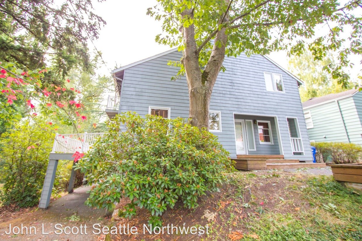 Primary Photo - 3 br, 3.5 bath House - 3717 NE 44th St