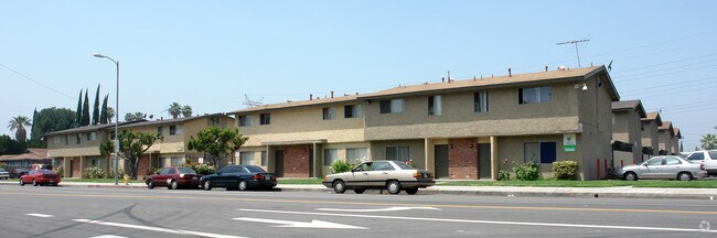 Park Parthenia Village Apartments Northridge Ca Building Photo Park Parthenia Village