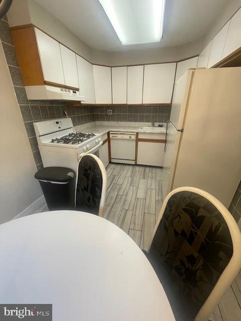 Foto del edificio - 12426 Academy Rd