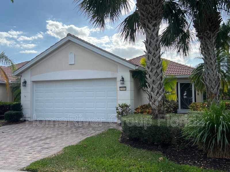 Primary Photo - 15101 Estuary Cir