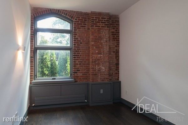 Building Photo - 234 Adelphi St
