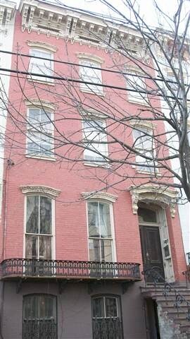 Primary Photo - 15 Ash Grove Pl